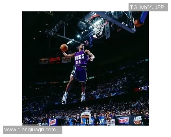 广州篮球队意识提升的策略与实践探索分析 广州篮球队意识提升的策略与实践探索分析